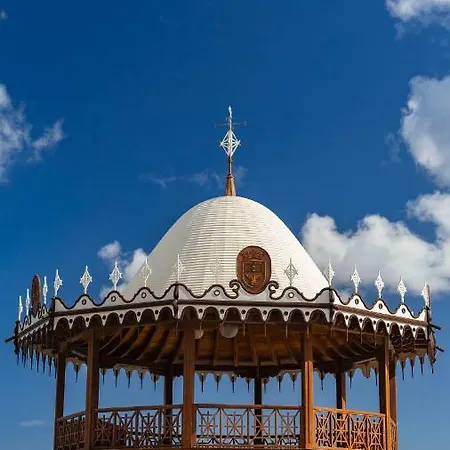 Felisa Center Apartman *